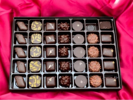 1000 Gr Çok Özel Renkli Çikolata pasta